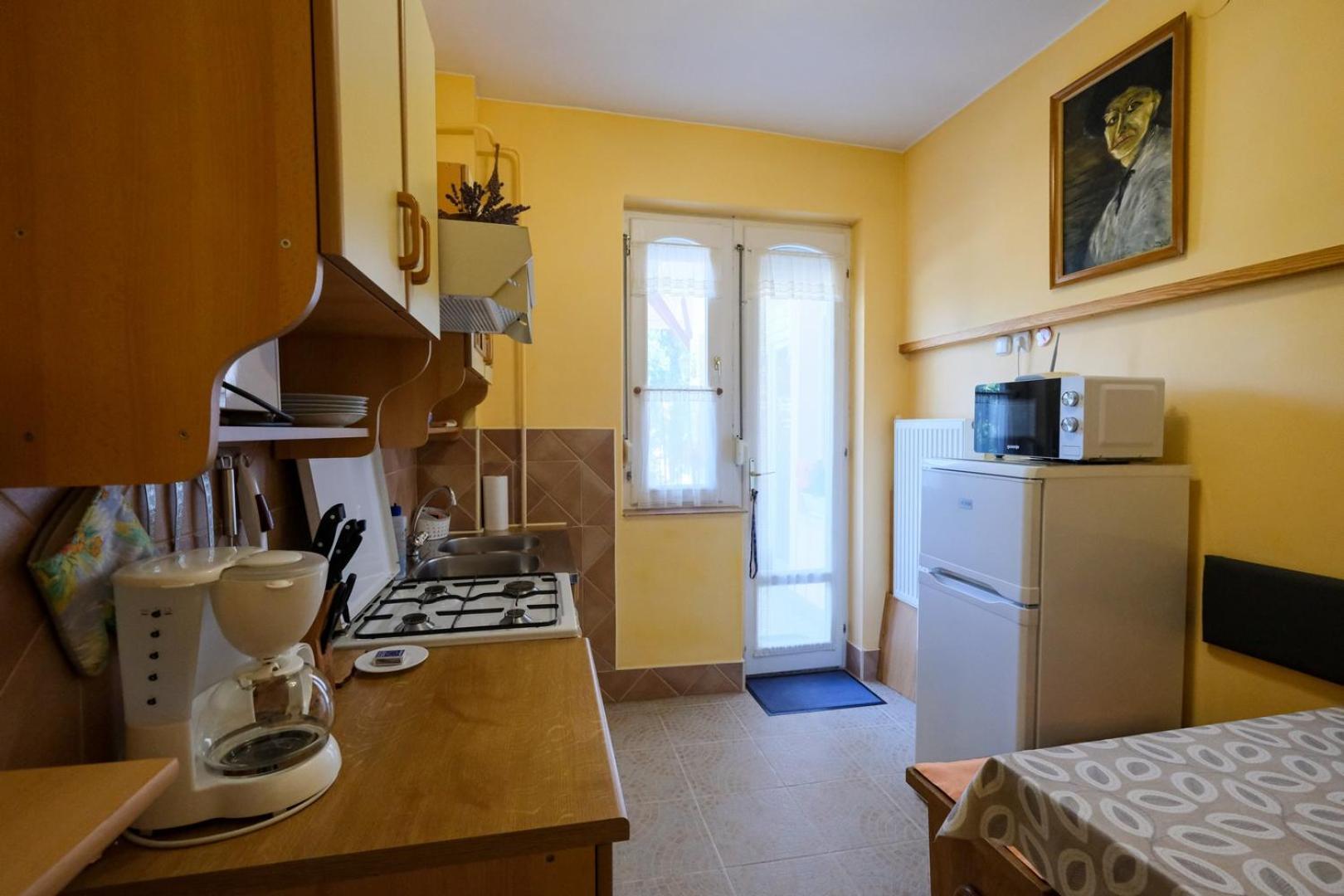 4 Evszak Apartman Гюла Екстериор снимка